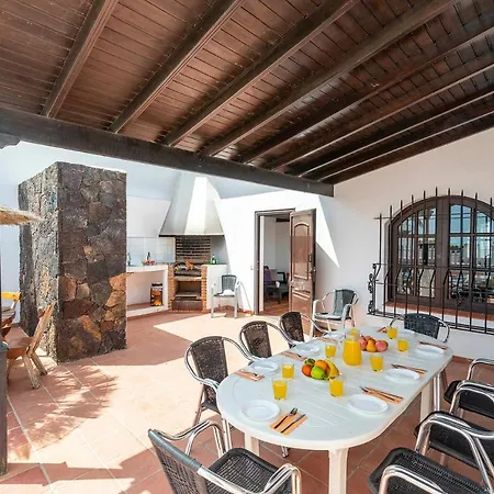 Вилла Nikki By *