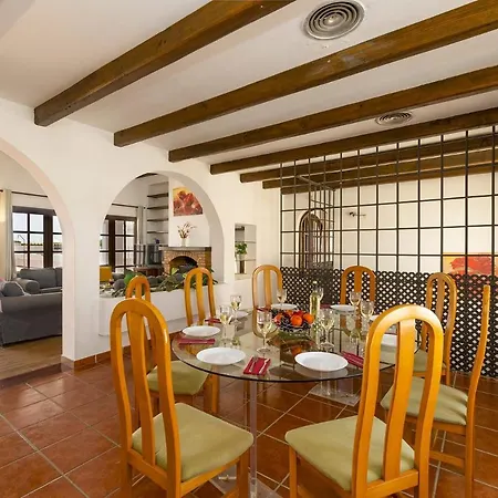 Nikki By Villa Puerto del Carmen (Lanzarote)