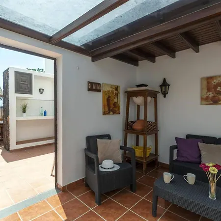 Villa Nikki By Puerto del Carmen (Lanzarote)