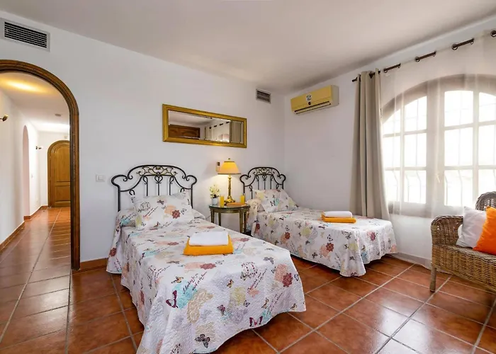 Villa Nikki By Puerto del Carmen (Lanzarote)